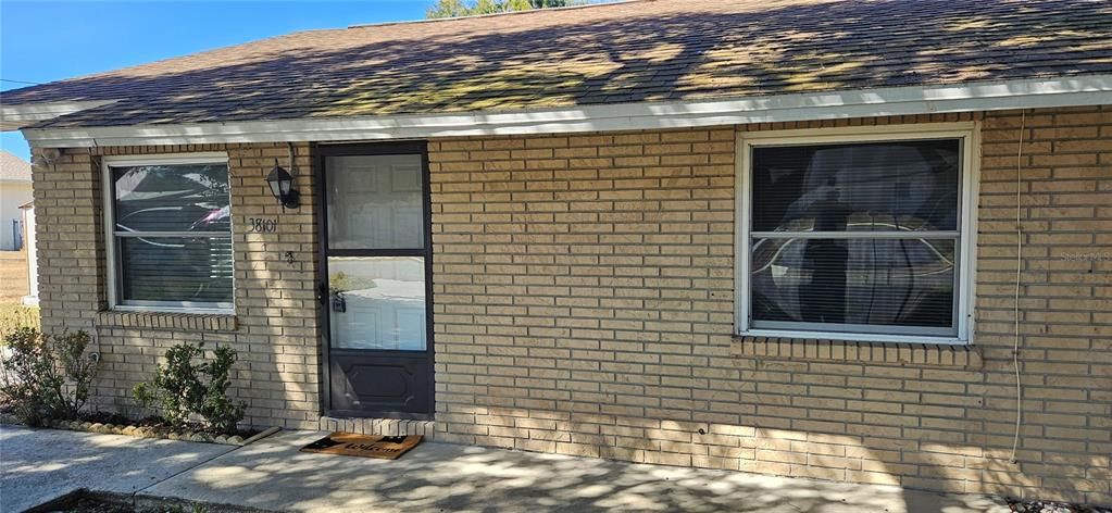 For Rent: $1,395 (2 beds, 1 baths, 1500 Square Feet)