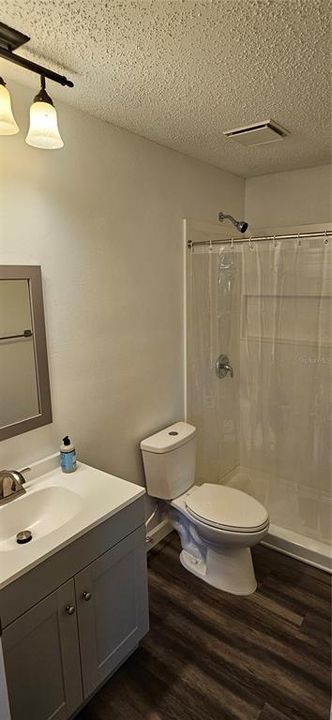 For Rent: $1,395 (2 beds, 1 baths, 1500 Square Feet)