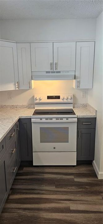 For Rent: $1,395 (2 beds, 1 baths, 1500 Square Feet)