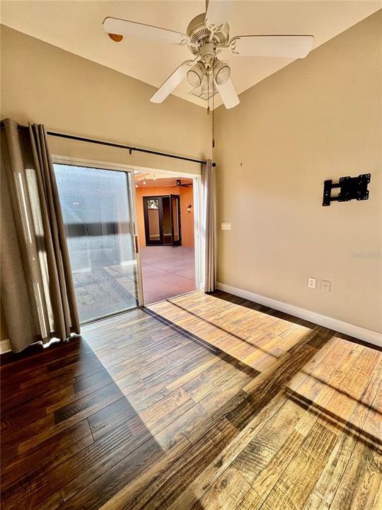 For Sale: $475,000 (4 beds, 3 baths, 1694 Square Feet)