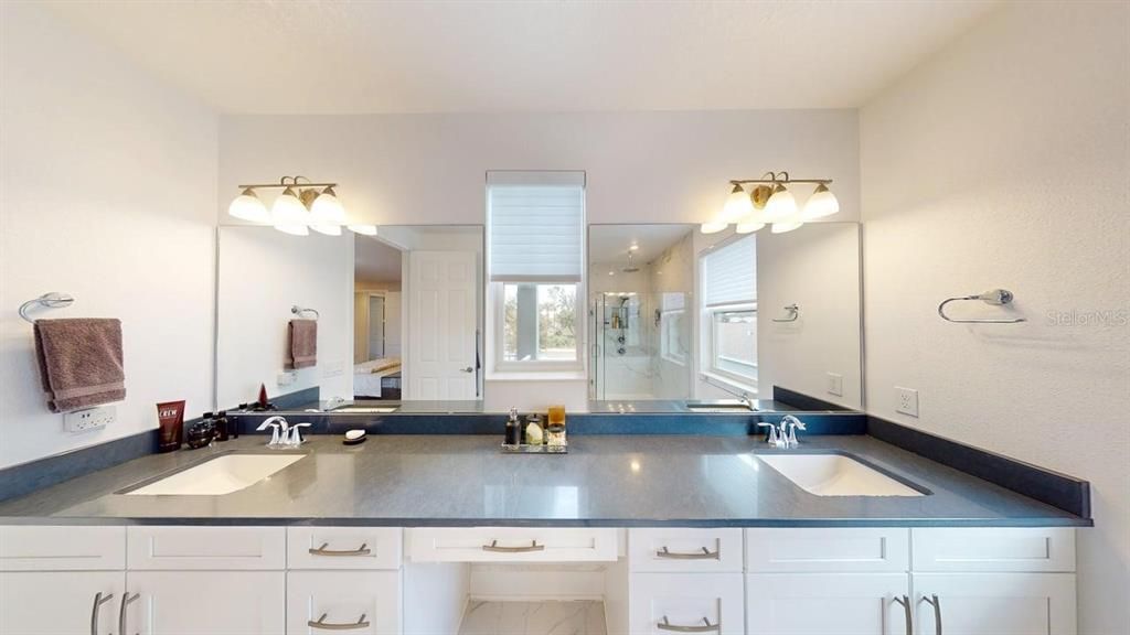 En Venta: $1,290,000 (5 camas, 5 baños, 3458 Pies cuadrados)