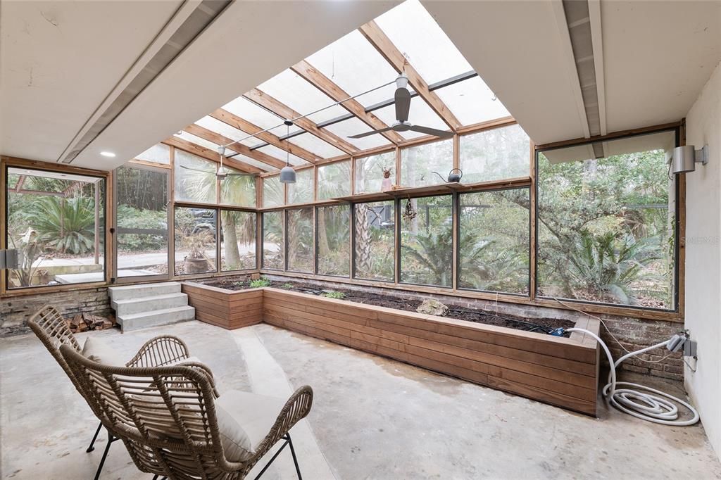 For Sale: $1,999,000 (4 beds, 3 baths, 2797 Square Feet)