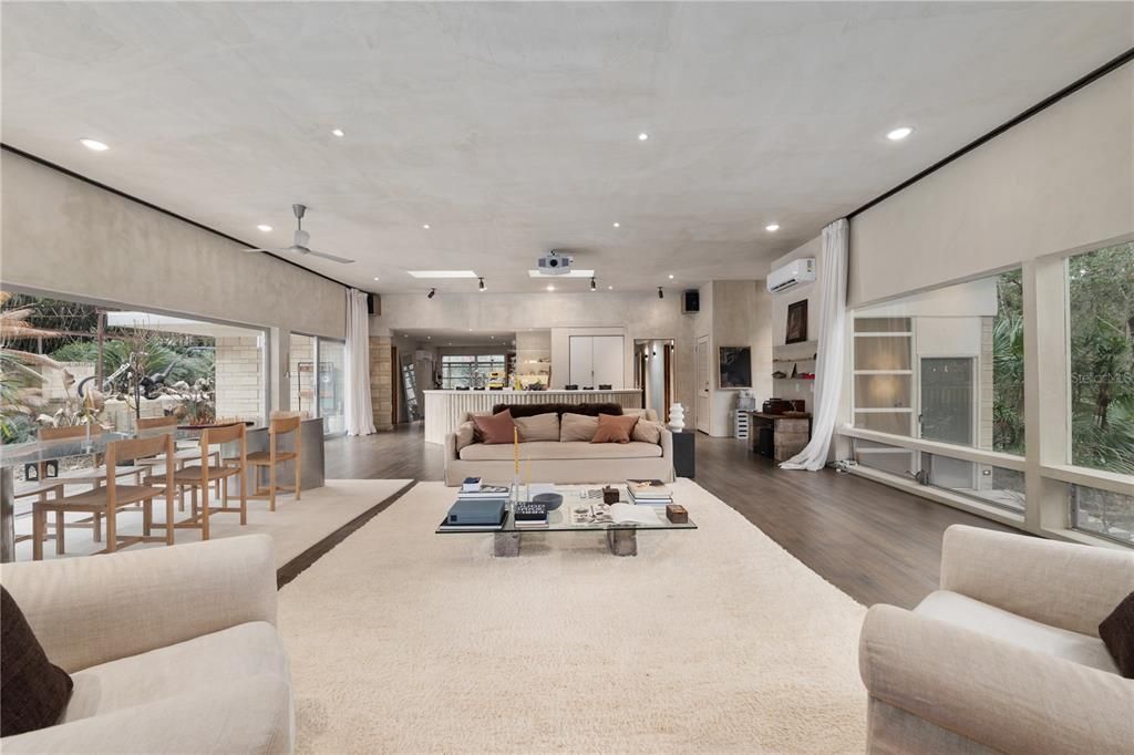 For Sale: $1,999,000 (4 beds, 3 baths, 2797 Square Feet)