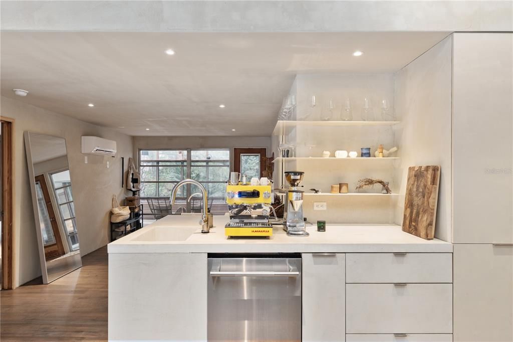 For Sale: $1,999,000 (4 beds, 3 baths, 2797 Square Feet)