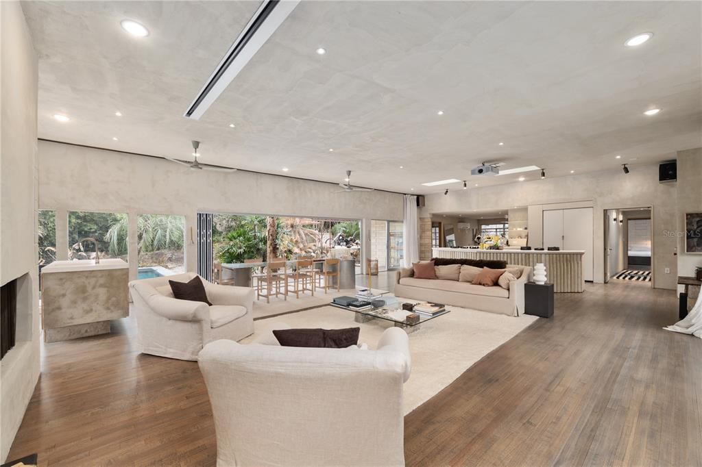 For Sale: $1,999,000 (4 beds, 3 baths, 2797 Square Feet)