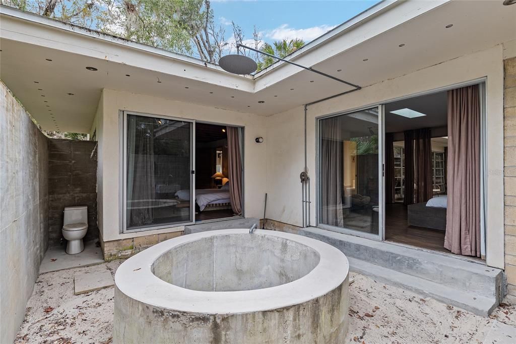 For Sale: $1,999,000 (4 beds, 3 baths, 2797 Square Feet)