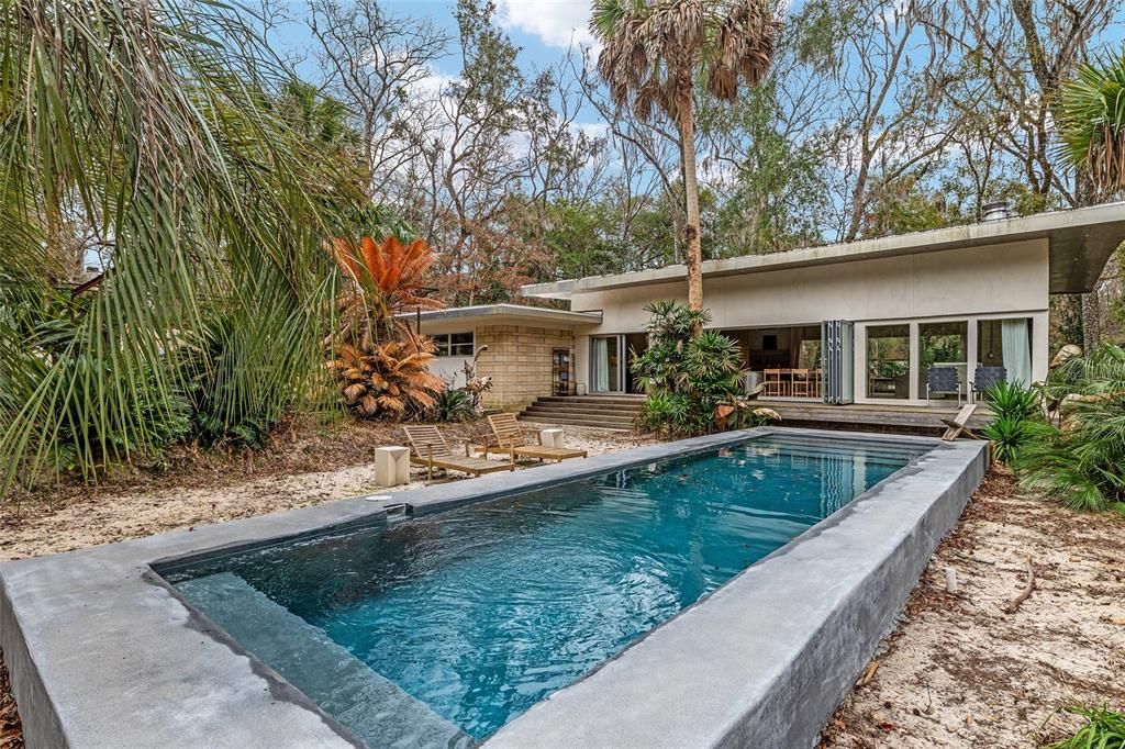 For Sale: $1,999,000 (4 beds, 3 baths, 2797 Square Feet)