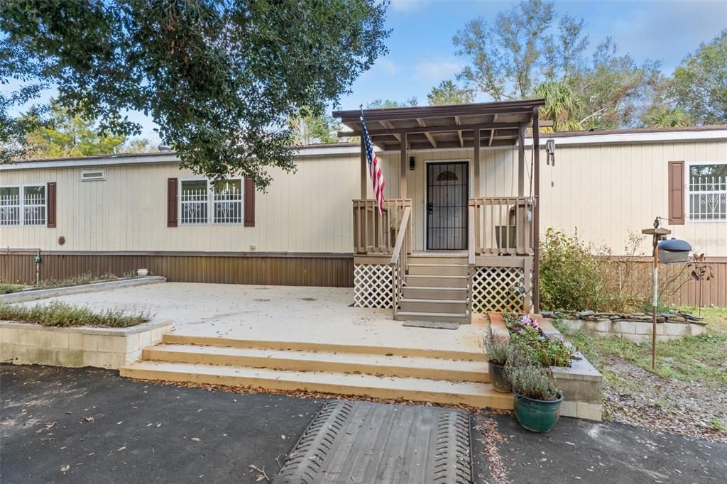 На продажу: $225,000 (3 спален, 2 ванн, 1500 Квадратных фут)