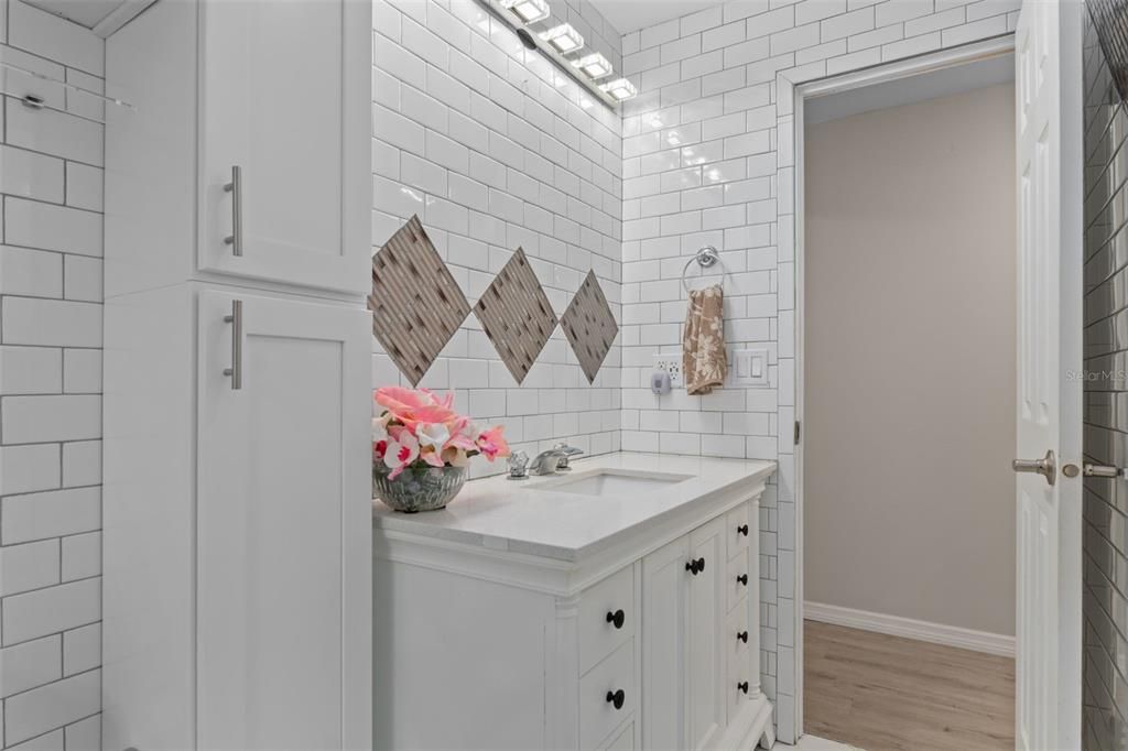 На продажу: $225,000 (3 спален, 2 ванн, 1500 Квадратных фут)