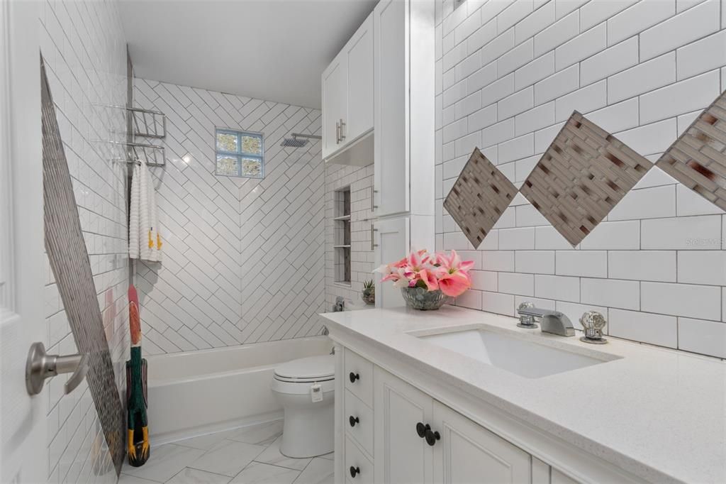 На продажу: $225,000 (3 спален, 2 ванн, 1500 Квадратных фут)