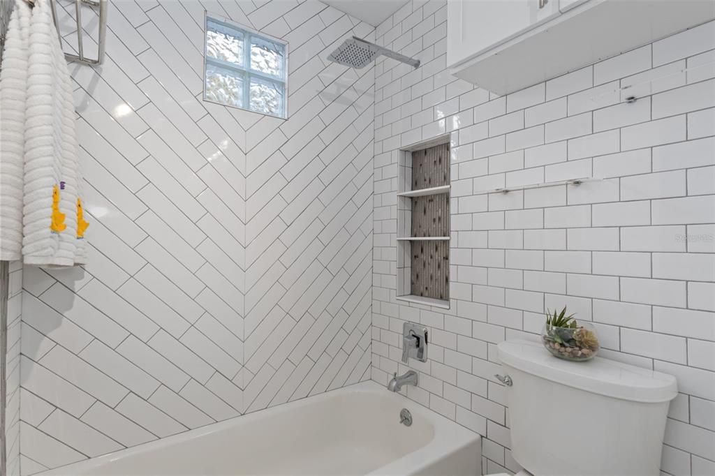 На продажу: $225,000 (3 спален, 2 ванн, 1500 Квадратных фут)