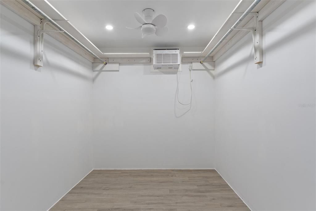 На продажу: $225,000 (3 спален, 2 ванн, 1500 Квадратных фут)