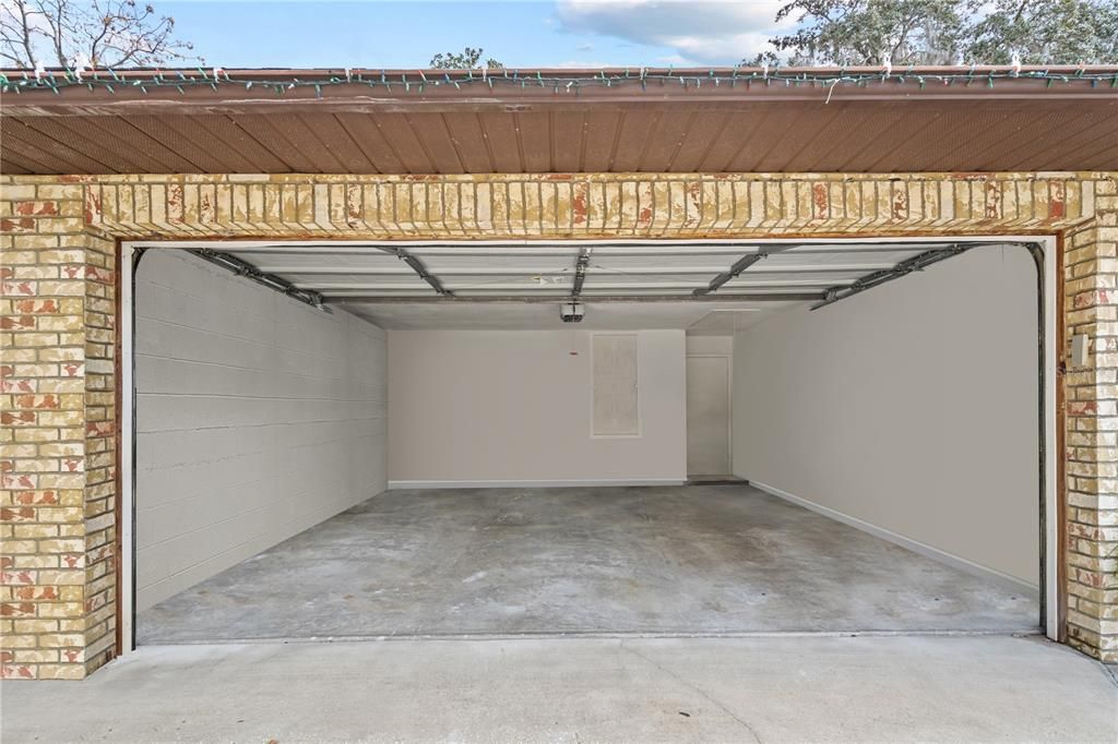 En Venta: $330,000 (3 camas, 2 baños, 1460 Pies cuadrados)