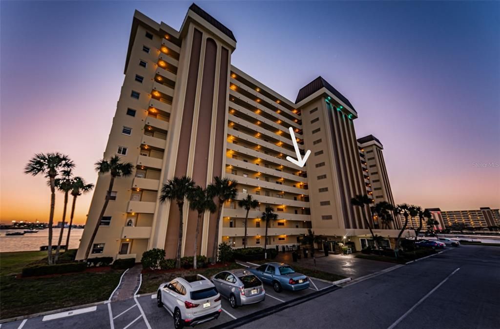 Active With Contract: $169,900 (1 beds, 1 baths, 815 Square Feet)