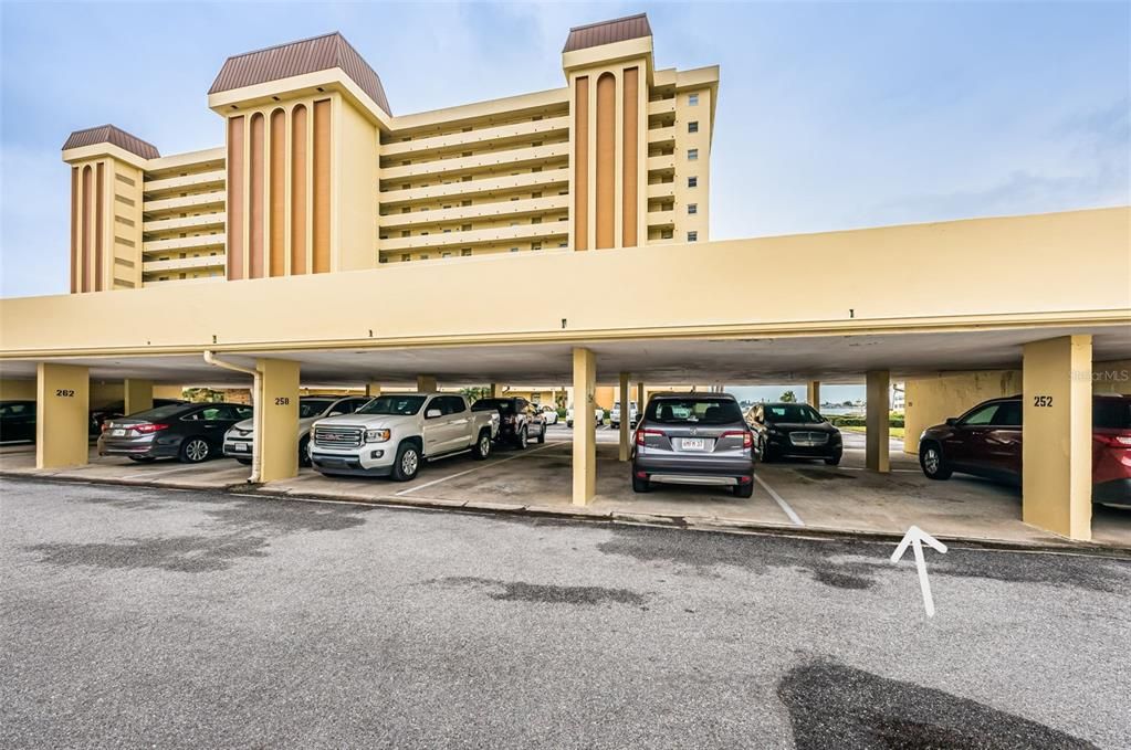 Active With Contract: $169,900 (1 beds, 1 baths, 815 Square Feet)