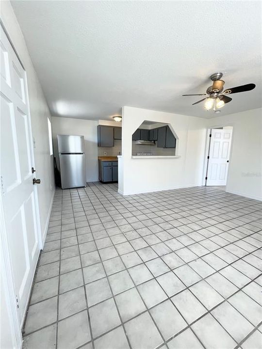 For Rent: $900 (1 beds, 1 baths, 500 Square Feet)