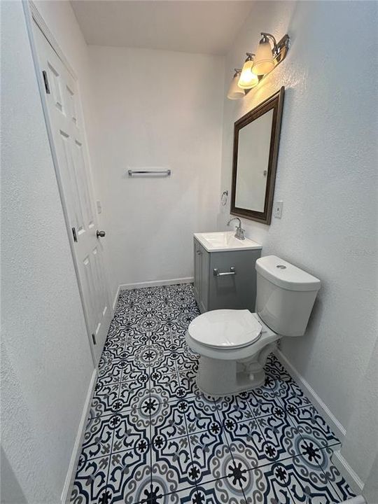 待售: $550,000 (3 贝兹, 0 浴室, 1816 平方英尺)