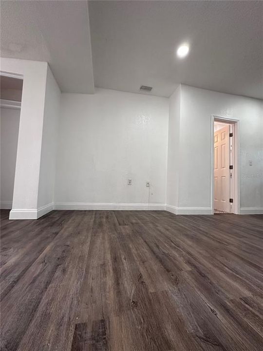 待售: $550,000 (3 贝兹, 0 浴室, 1816 平方英尺)