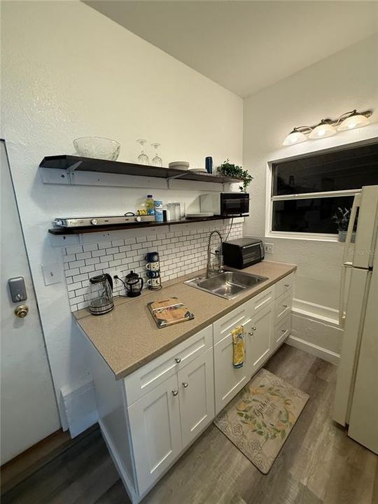 待售: $550,000 (3 贝兹, 0 浴室, 1816 平方英尺)