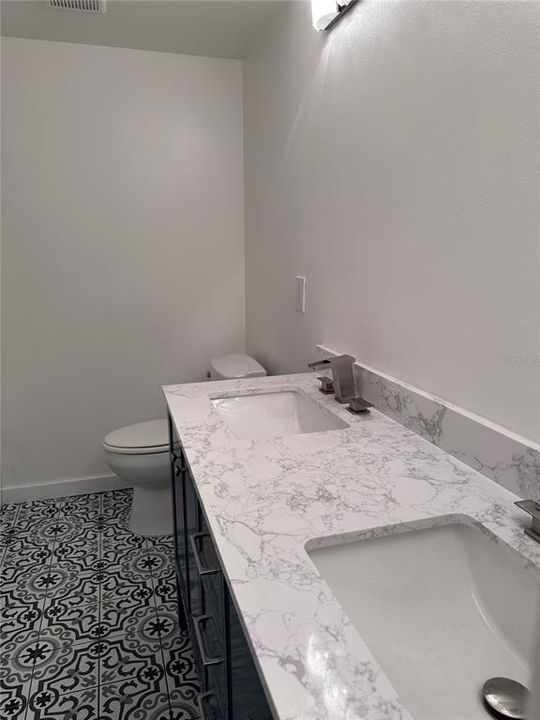 待售: $550,000 (3 贝兹, 0 浴室, 1816 平方英尺)