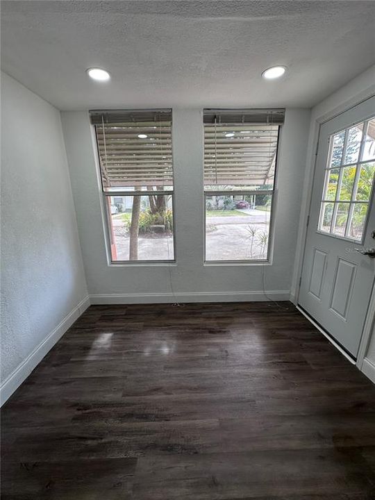 待售: $550,000 (3 贝兹, 0 浴室, 1816 平方英尺)