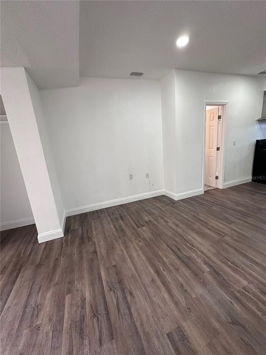 待售: $550,000 (3 贝兹, 0 浴室, 1816 平方英尺)