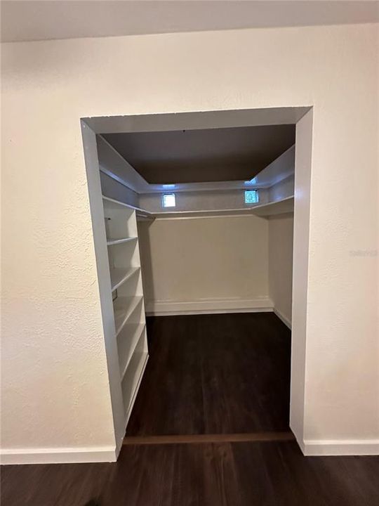 待售: $550,000 (3 贝兹, 0 浴室, 1816 平方英尺)