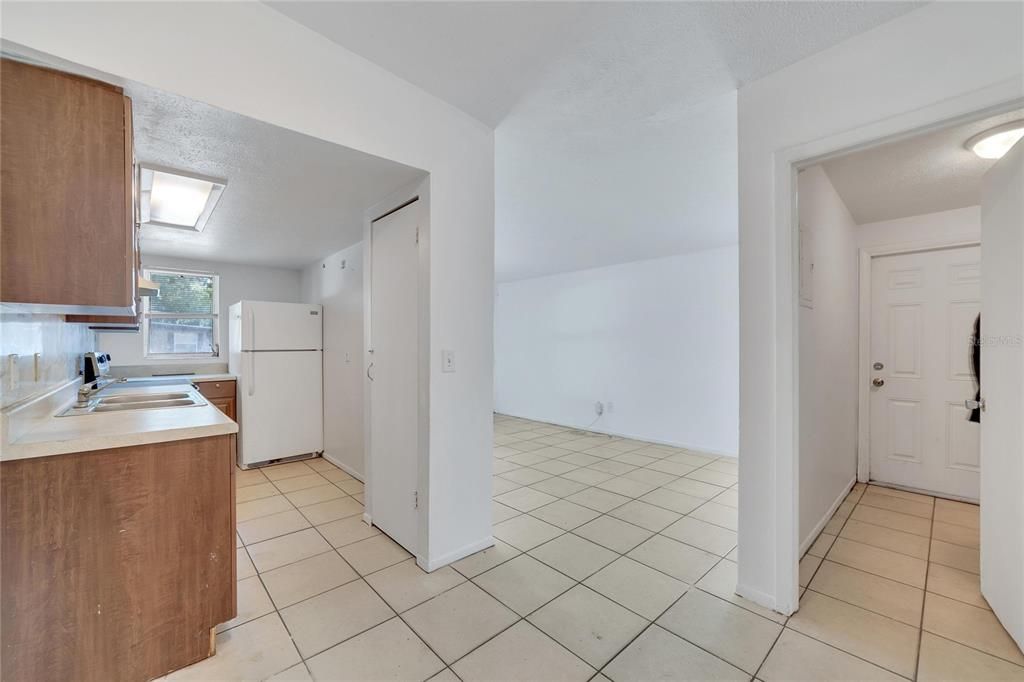 Activo con contrato: $599,000 (8 camas, 0 baños, 1576 Pies cuadrados)