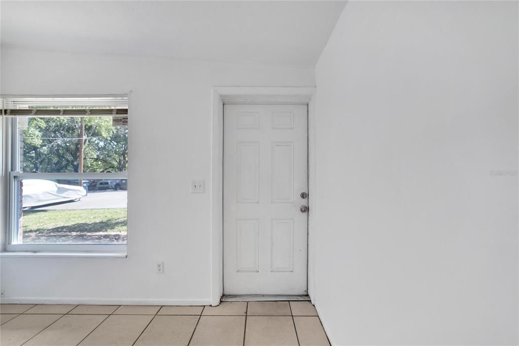 Activo con contrato: $599,000 (8 camas, 0 baños, 1576 Pies cuadrados)