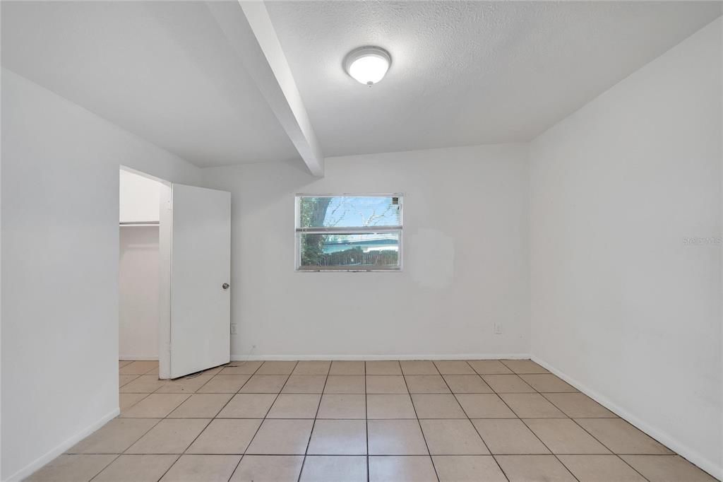 Activo con contrato: $599,000 (8 camas, 0 baños, 1576 Pies cuadrados)
