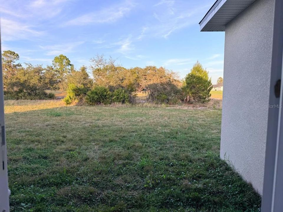 For Rent: $1,800 (3 beds, 2 baths, 1402 Square Feet)