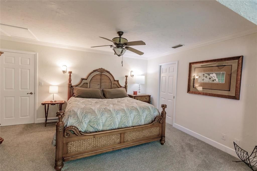 For Rent: $8,010 (2 beds, 2 baths, 1310 Square Feet)