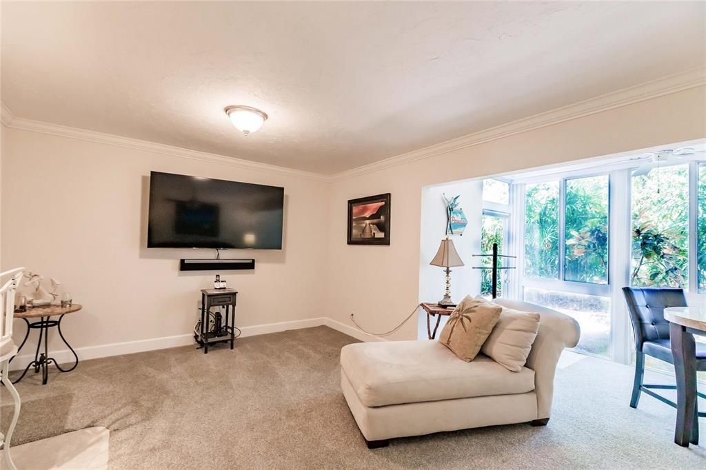 For Rent: $9,500 (2 beds, 2 baths, 1310 Square Feet)