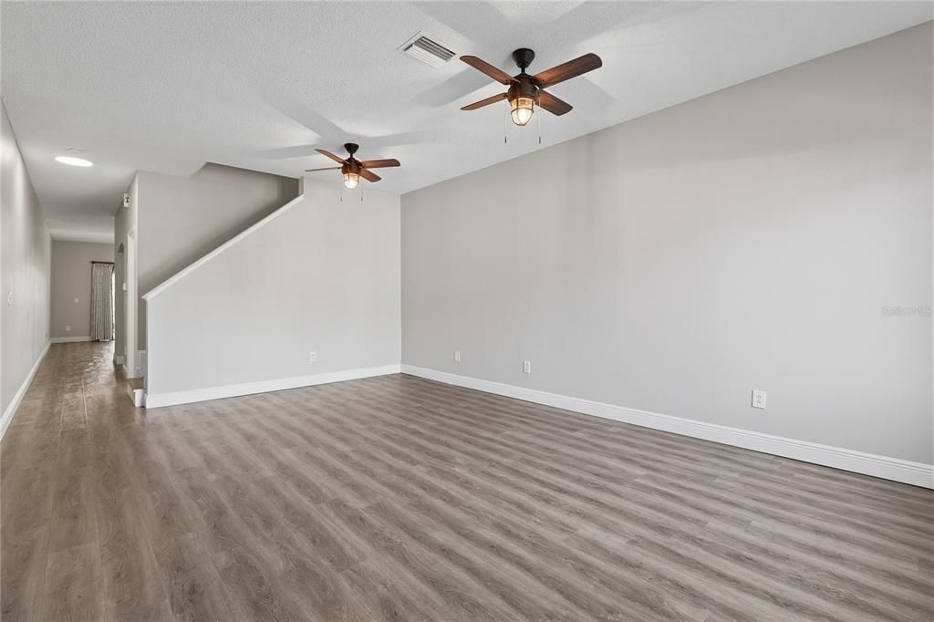 Activo con contrato: $249,900 (2 camas, 2 baños, 1580 Pies cuadrados)