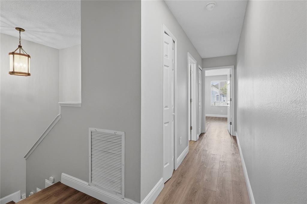 Activo con contrato: $249,900 (2 camas, 2 baños, 1580 Pies cuadrados)