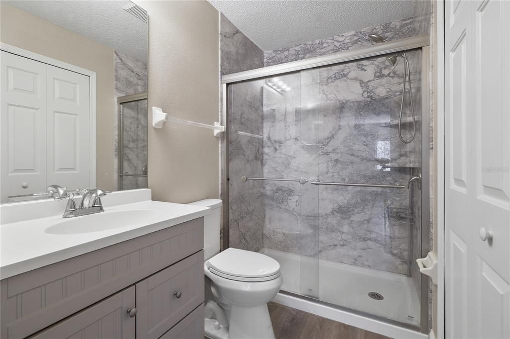Activo con contrato: $249,900 (2 camas, 2 baños, 1580 Pies cuadrados)