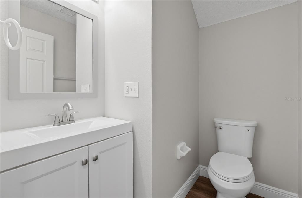 Activo con contrato: $249,900 (2 camas, 2 baños, 1580 Pies cuadrados)