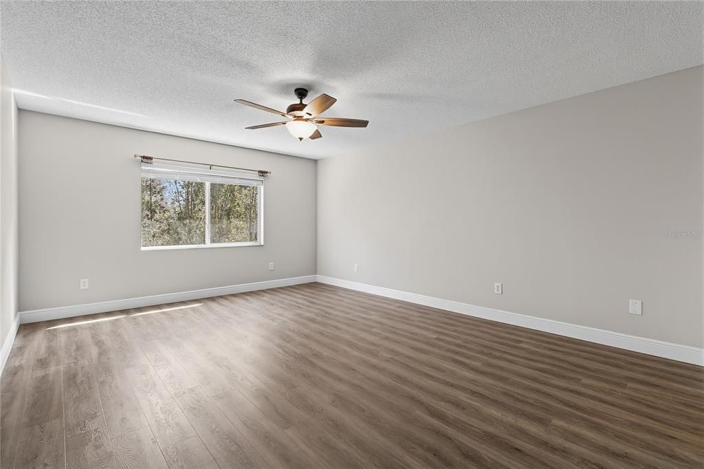 Activo con contrato: $249,900 (2 camas, 2 baños, 1580 Pies cuadrados)