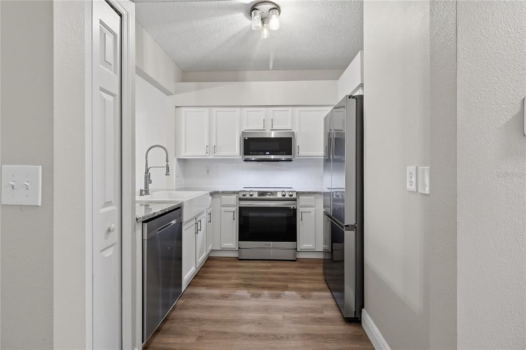 Activo con contrato: $249,900 (2 camas, 2 baños, 1580 Pies cuadrados)