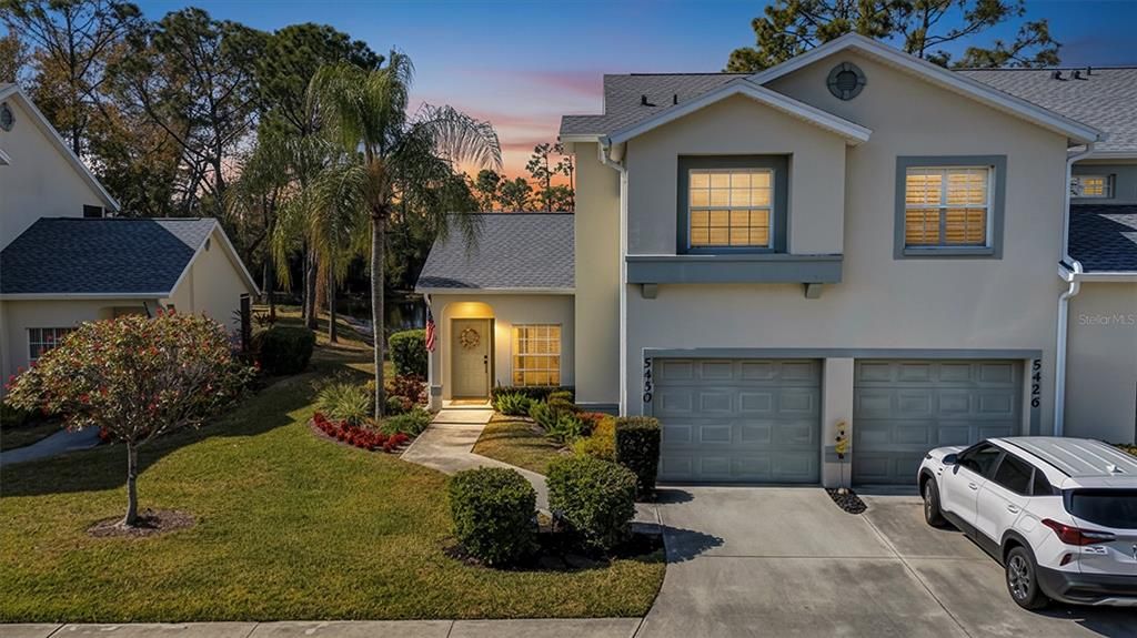 For Sale: $159,000 (2 beds, 2 baths, 1004 Square Feet)