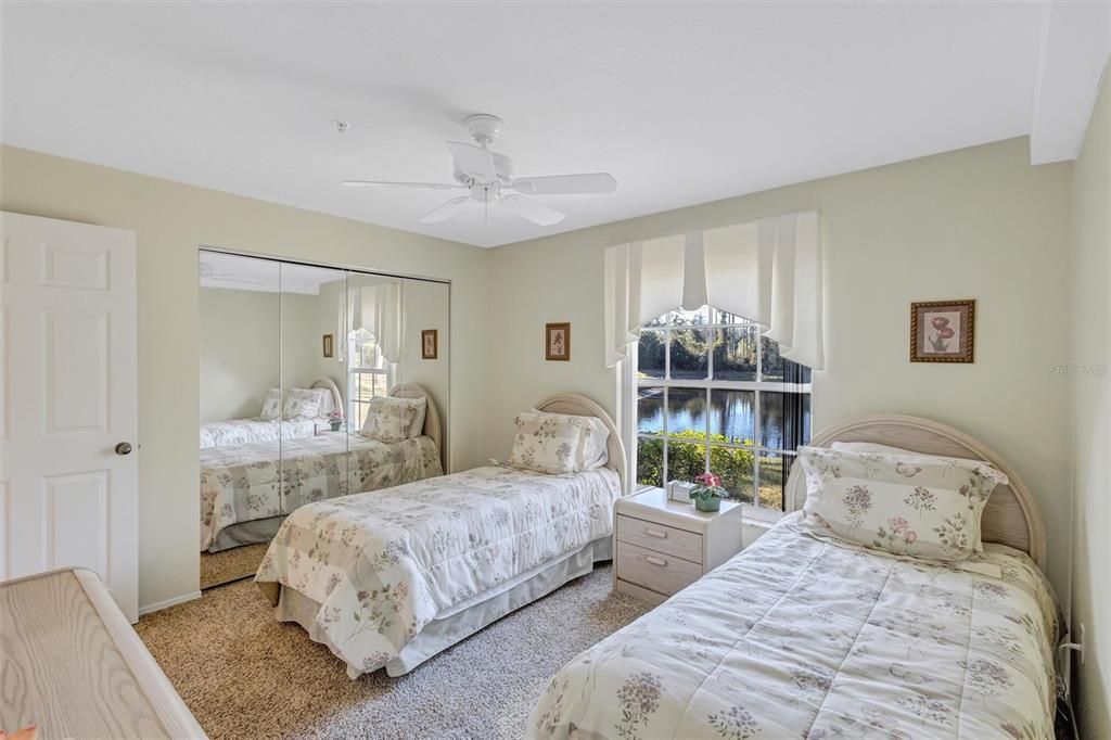 For Sale: $159,000 (2 beds, 2 baths, 1004 Square Feet)