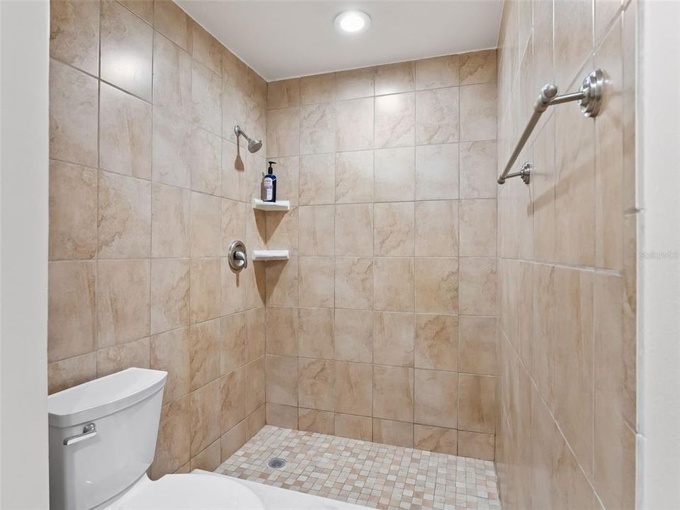 For Sale: $835,000 (3 beds, 2 baths, 2025 Square Feet)