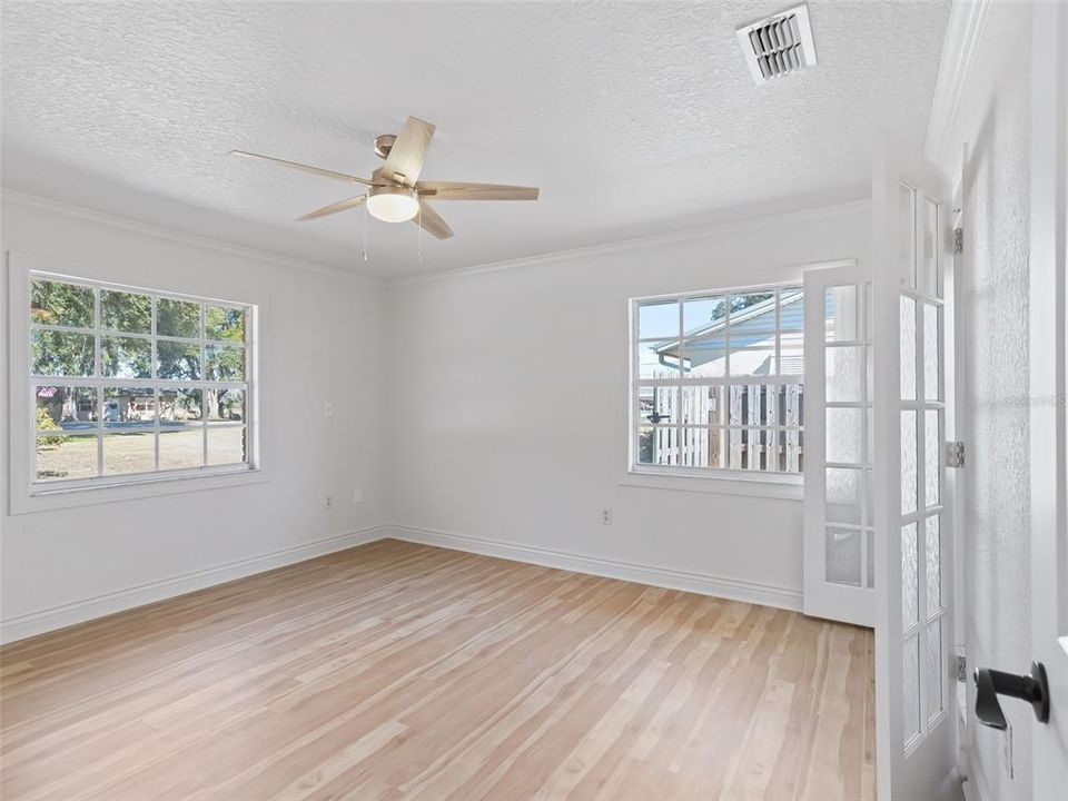 For Sale: $835,000 (3 beds, 2 baths, 2025 Square Feet)