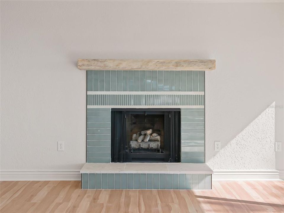 For Sale: $835,000 (3 beds, 2 baths, 2025 Square Feet)