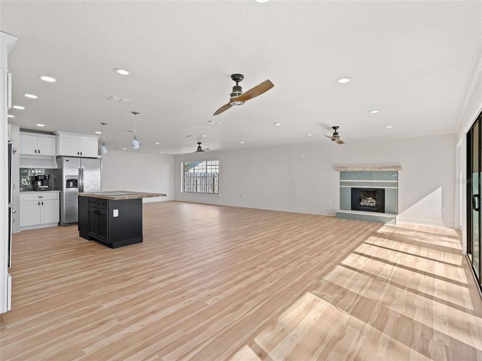 For Sale: $835,000 (3 beds, 2 baths, 2025 Square Feet)