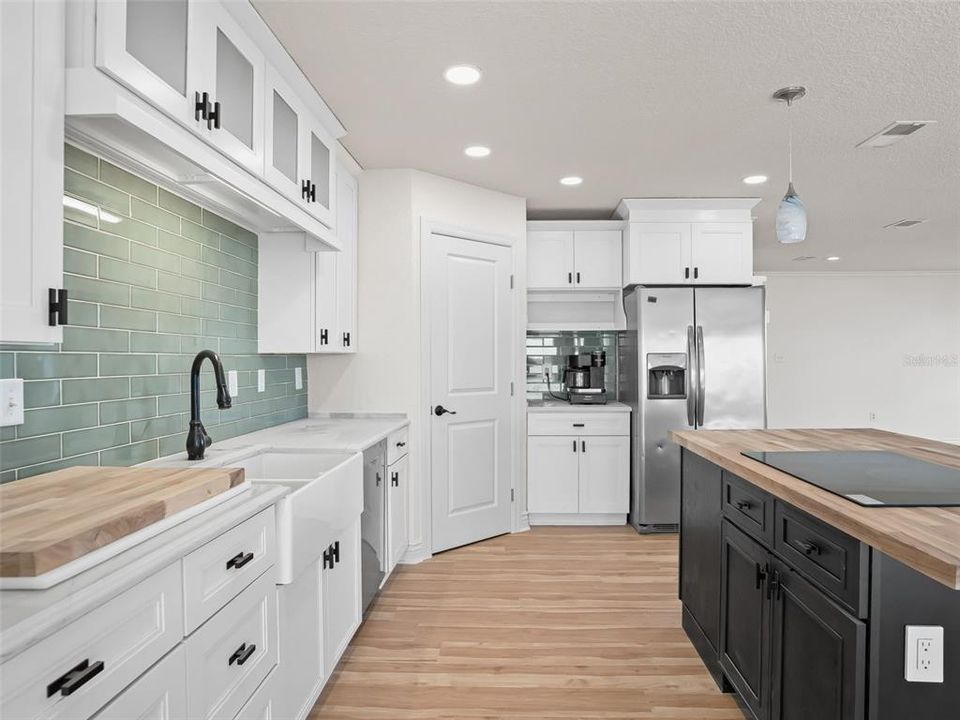For Sale: $835,000 (3 beds, 2 baths, 2025 Square Feet)