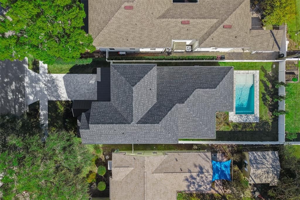 Activo con contrato: $1,639,900 (5 camas, 4 baños, 3252 Pies cuadrados)
