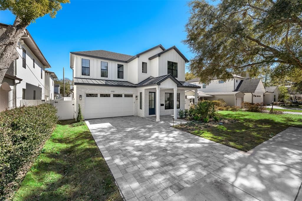 Activo con contrato: $1,639,900 (5 camas, 4 baños, 3252 Pies cuadrados)
