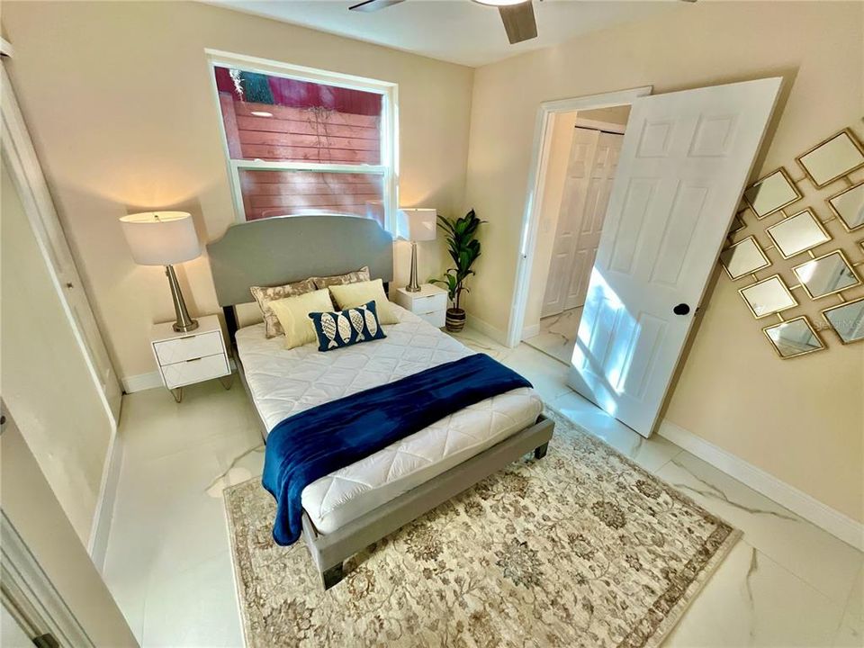 En Venta: $249,800 (2 camas, 2 baños, 1020 Pies cuadrados)