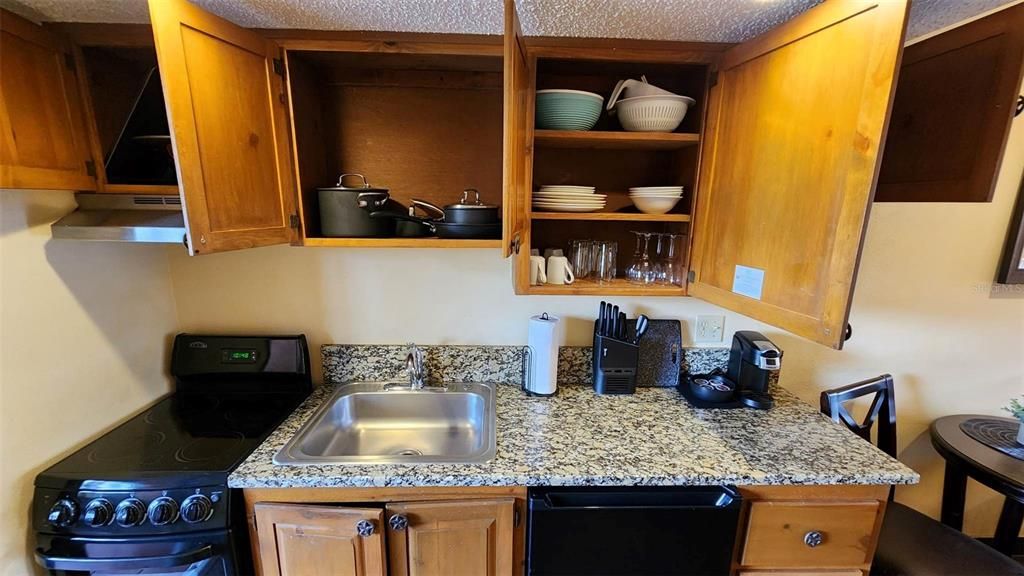 На продажу: $145,000 (1 спален, 1 ванн, 481 Квадратных фут)